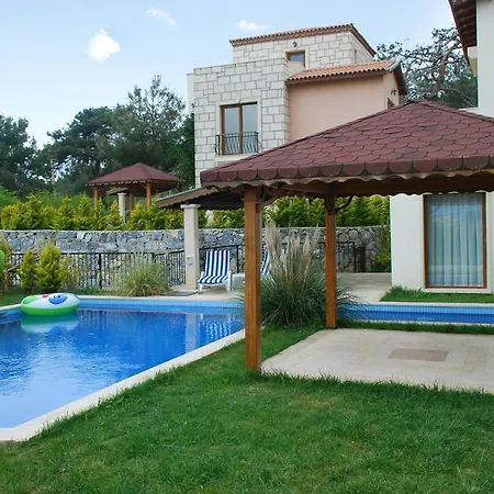 House With 4 Bedrooms In Kusadasi With Private Pool And Enclosed Garden 2 Km From The Beach * Soğucak